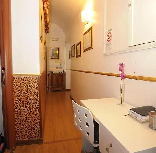 Отель типа "постель и завтрак" Belvedere Termini 5*